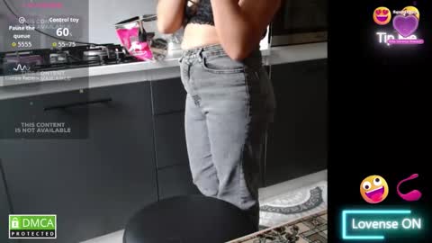 Snapshot of bela747741 chatting on October 2025 06:21:02 AM kevin and Bella online show from October 2025 06:21:02 AM