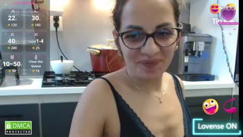 Snapshot of bela747741 chatting on January 2026 07:24:02 AM kevin and Bella online show from January 2026 07:24:02 AM