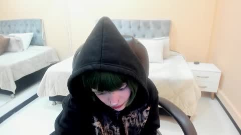 Snapshot of bela_craxkerr chatting on February 2026 12:59:02 PM Bela online show from February 2026 12:59:02 PM