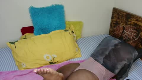 Snapshot of bela_violet chatting on July 2026 06:44:02 AM bela_violet online show from July 2026 06:44:02 AM