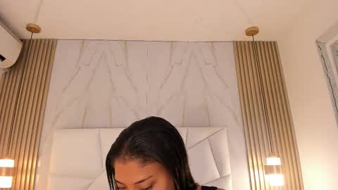 Bela online show from November 2025 10:40:02 AM