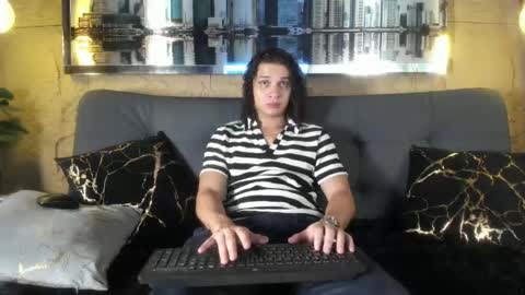 independent model online show from May 2026 10:23:01 AM