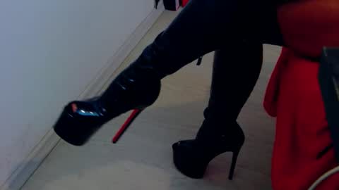 BelatrixDomme online show from May 2026 06:43:02 AM