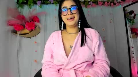Snapshot of belinda_luna_ chatting on November 2025 11:26:01 PM modelo independiente online show from November 2025 11:26:01 PM