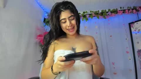 Snapshot of belinda_luna_ chatting on November 2025 06:12:01 PM modelo independiente online show from November 2025 06:12:01 PM