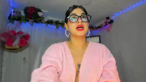 Snapshot of belinda_luna_ chatting on March 2026 12:04:01 AM modelo independiente online show from March 2026 12:04:01 AM