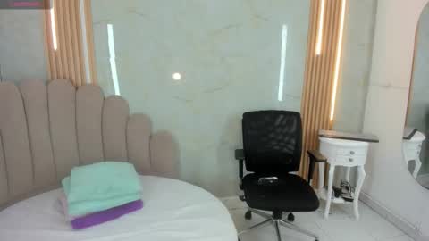 Belkilima  online show from March 2026 12:16:01 PM