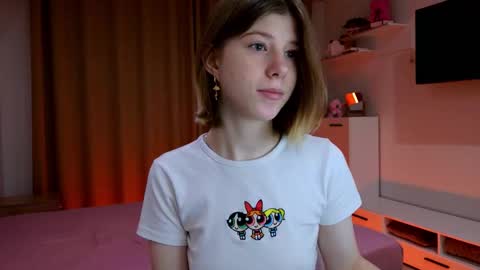 Snapshot of bella_amoury chatting on January 2026 07:11:01 PM Bella online show from January 2026 07:11:01 PM