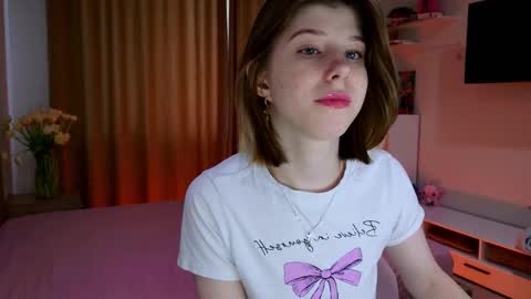 Snapshot of bella_amoury chatting on February 2026 01:55:01 PM Bella online show from February 2026 01:55:01 PM