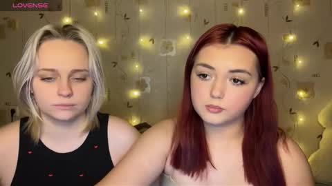 bella_and_alice online show from January 2026 06:33:02 PM