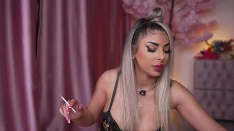 Emma  Bella online show from May 2026 10:15:02 PM
