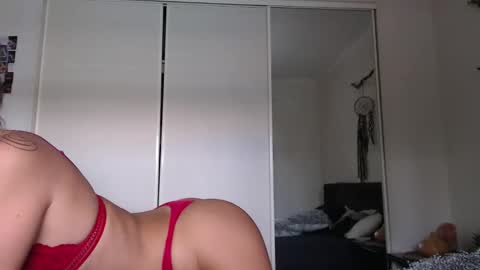 Bella online show from February 2026 01:09:02 AM