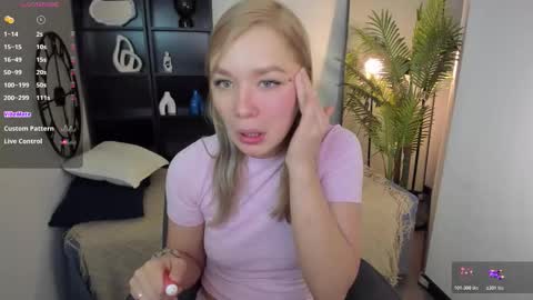 Bella online show from November 2025 09:03:01 AM