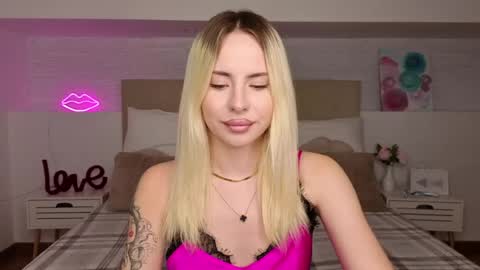 Bella online show from April 2026 07:38:02 PM