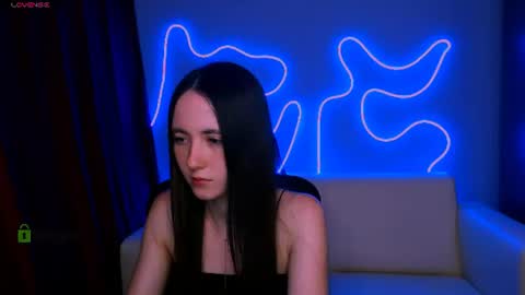 Bella online show from June 2026 07:09:01 PM
