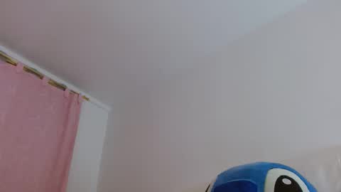 bella_gentle online show from May 2026 11:06:01 AM