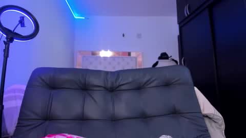 bella_hamilton online show from March 2026 02:18:01 AM