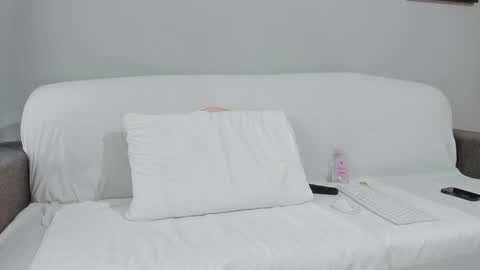 Snapshot of bella_hot77 chatting on December 2024 12:19:02 PM Anna online show from December 2024 12:19:02 PM