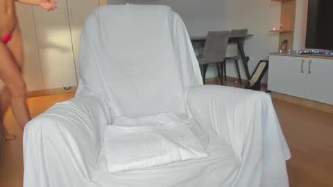 Snapshot of bella_hot77 chatting on January 2025 01:54:01 PM Anna online show from January 2025 01:54:01 PM