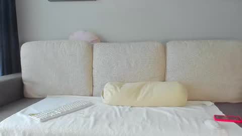 Snapshot of bella_hot77 chatting on February 2025 10:00:02 AM Anna online show from February 2025 10:00:02 AM