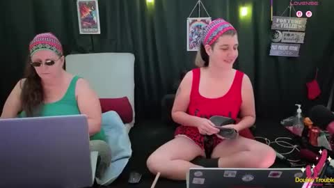 Bella James online show from November 2025 05:36:02 PM