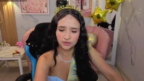 Bella online show from May 2026 02:42:02 AM