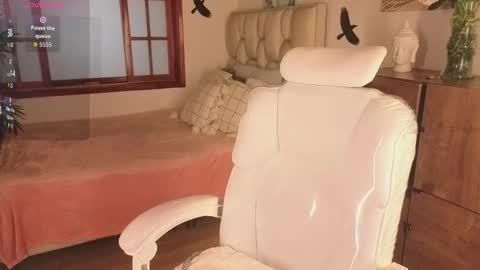 Snapshot of bellaa_miller chatting on January 2026 01:37:02 PM Bella online show from January 2026 01:37:02 PM