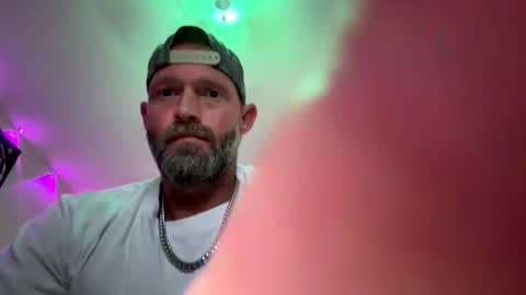 Snapshot of bellabeanz chatting on February 2026 05:22:02 PM Roxy Rain online show from February 2026 05:22:02 PM