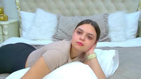 Snapshot of bellaboolman chatting on February 2025 03:34:02 AM BellaBoolman online show from February 2025 03:34:02 AM