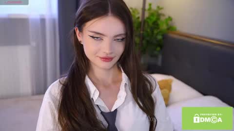 Bella I took a vacation and Ill be back on December 18th So dont lose me To keep in touch I have a TG -  you can find below online show from March 2025 07:25:02 AM