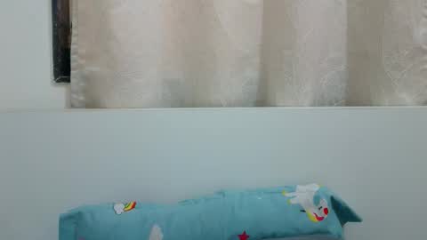 Snapshot of bellacrystall chatting on February 2026 03:48:02 AM bellacrystall online show from February 2026 03:48:02 AM