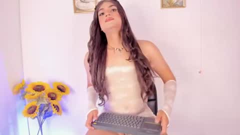 Snapshot of belladuval_ chatting on July 2026 01:58:01 PM SweetBellaDuval online show from July 2026 01:58:01 PM