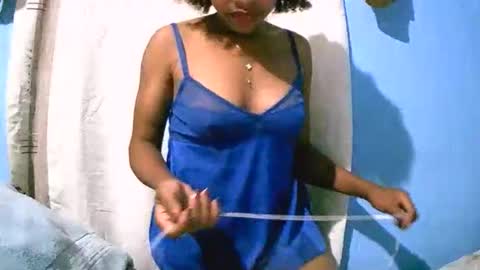 bellaena online show from November 2025 05:45:03 PM