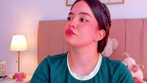 BellaFontana online show from June 2026 06:33:01 PM