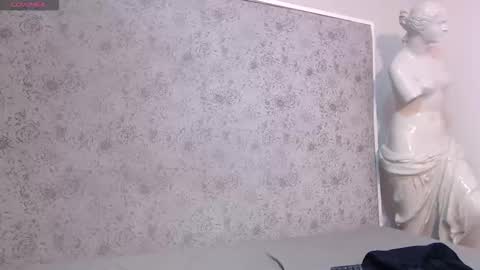 Snapshot of bellajhons_ chatting on September 2025 12:11:01 AM Bella Jhons online show from September 2025 12:11:01 AM