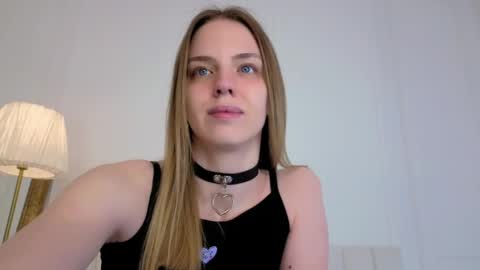 Bella online show from May 2026 01:22:02 AM