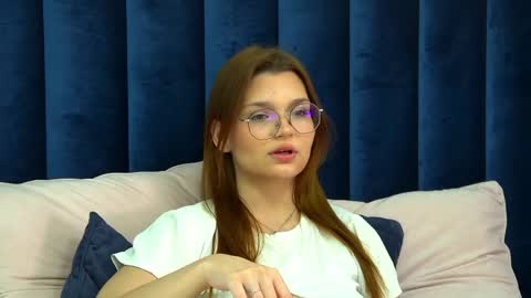 BellaMarebelle online show from April 2026 05:27:01 PM