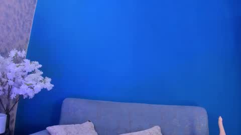 Bella Marie online show from November 2025 12:00:01 AM