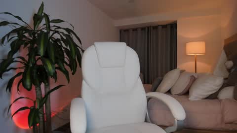 Snapshot of bellamia_ chatting on January 2025 04:56:01 AM Bella Mia online show from January 2025 04:56:01 AM