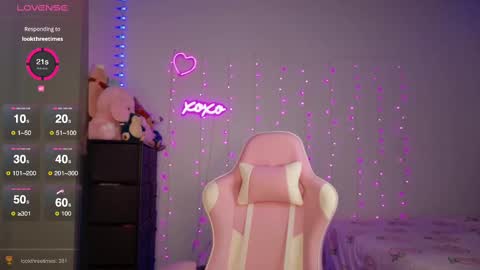 Bella Monroe online show from October 2025 04:09:01 AM