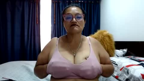 bellanocturna_ online show from July 2026 07:39:01 PM