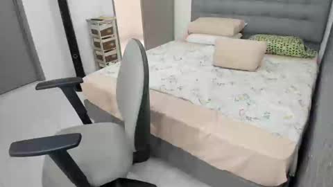 Bella  Angelycal online show from January 2025 05:45:02 PM