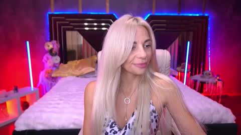 Snapshot of bellarayyy chatting on October 2025 09:30:01 PM Bella online show from October 2025 09:30:01 PM