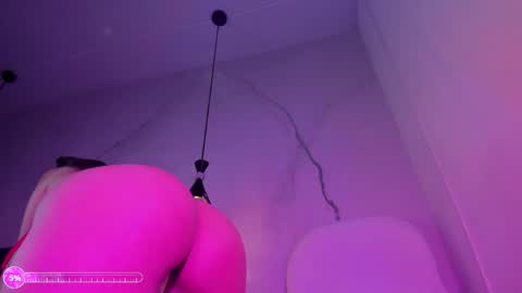 LUCIANA online show from May 2026 09:01:02 PM