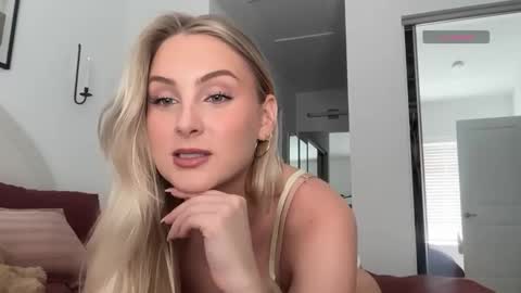 Snapshot of bellaryderr chatting on March 2026 08:45:01 PM Isabella Ryder online show from March 2026 08:45:01 PM