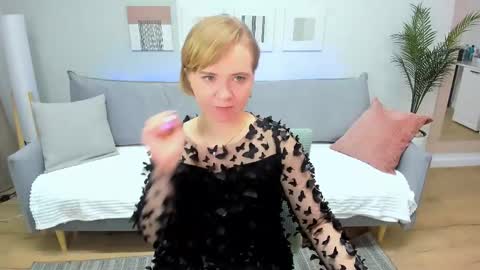 Snapshot of bellasmittssy chatting on April 2026 09:15:01 AM bellasmittssy online show from April 2026 09:15:01 AM