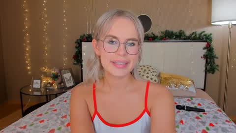 Bella online show from December 2024 06:49:02 AM