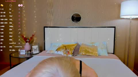 Bella online show from May 2026 01:00:01 AM