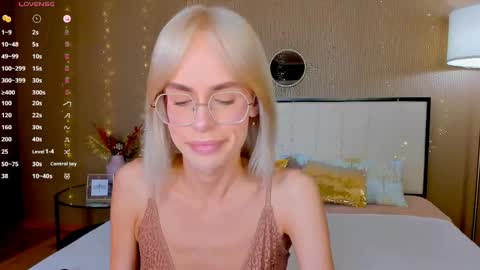 Bella online show from May 2026 12:52:01 AM