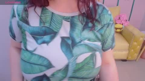 Snapshot of bellatrix_ch chatting on April 2026 01:33:02 PM Bella online show from April 2026 01:33:02 PM